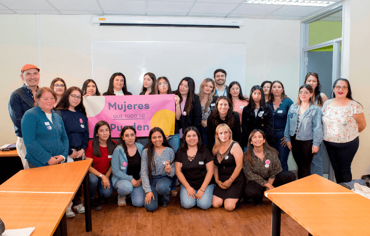 Women Studying STEM Careers at the Technical Level Gather at Regional Meetings