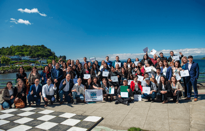 Estudiantes de Puerto Montt y Llanquihue completaron con éxito curso de emprendimie...